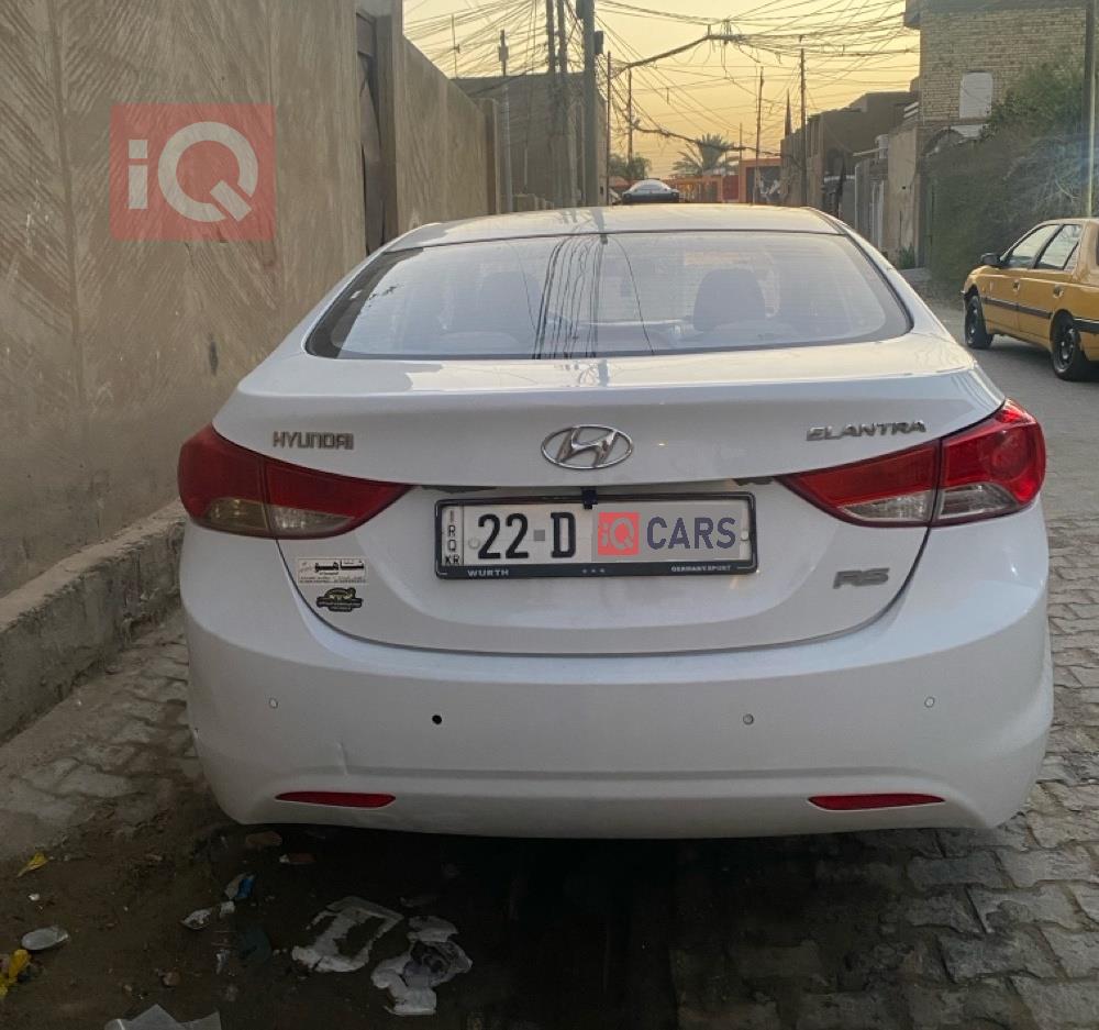 هیوندای ئەلەنترا